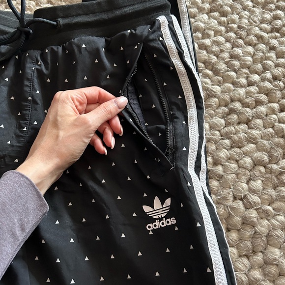 Adidas Unisex Size Small Pants - Picture 6 of 6